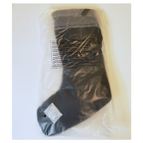 MAC • Black Stocking NIP - Picture 3 of 6